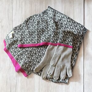 🩷🆕🩷MK Scarf, Beanie & Glove Set W/Out Tags NEW Never Used